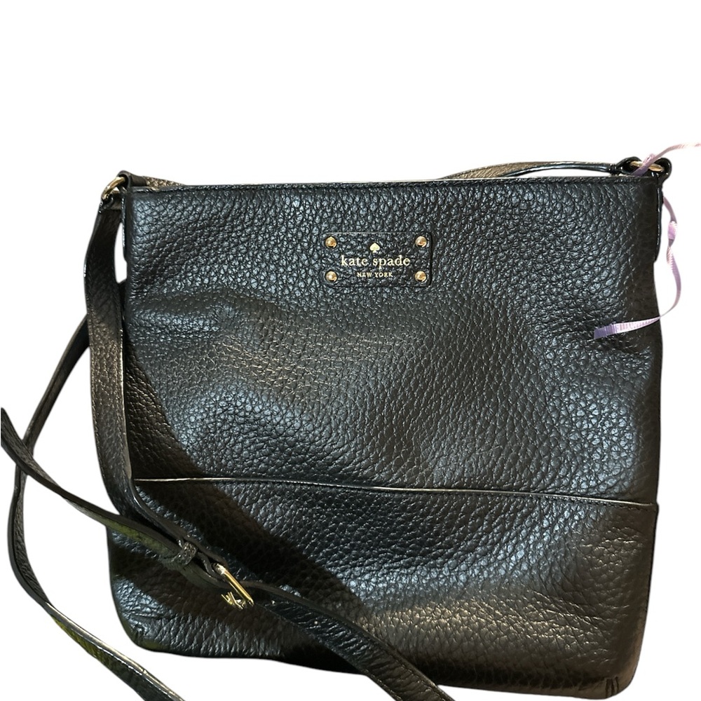 NWOT Kate spade black pebbled leather adjustable strap silver accents nice